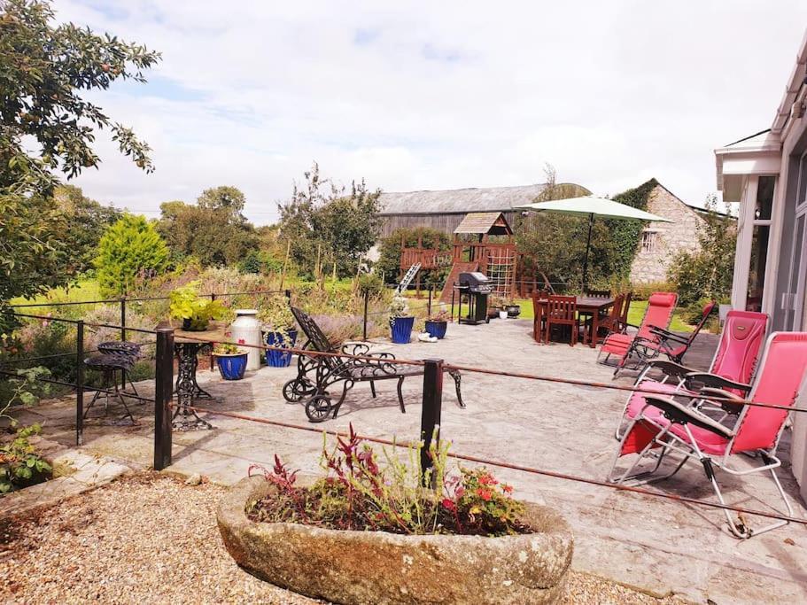Grove Cottage At The Lodge Tullow Exterior photo